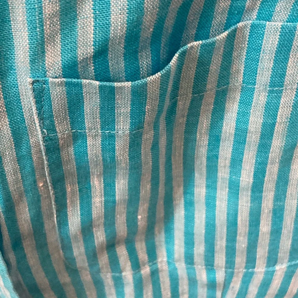 Liz Claiborne sleeveless top - Picture 3 of 4